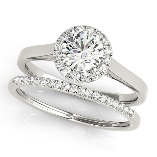 Round Diamond Halo Engagement Ring